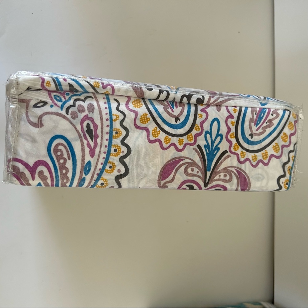 Queen Sheet Set Paisley Florals Blue White Bamboo Home - Picture 8 of 8